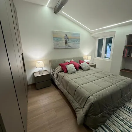 Welcome Riviera Mazzini 77 Lusso Nel Centro Di Rapallo,wifi, Condizionamento In Ogni Stanza, Attrezzato Con Tutto Quello Che Serve In Casa, Per Un Da Favola, Parcheggio A Pagamento 15euro Al Giorno Da Prenotare In Anticipo * Rapallo