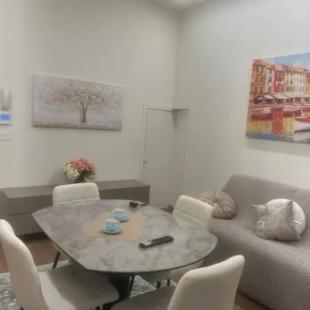 Welcome Riviera Mazzini 77 Lusso Nel Centro Di Rapallo,wifi, Condizionamento In Ogni Stanza, Attrezzato Con Tutto Quello Che Serve In Casa, Per Un Da Favola, Parcheggio A Pagamento 15euro Al Giorno Da Prenotare In Anticipo * Rapallo